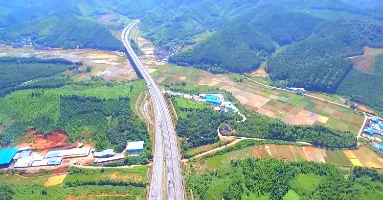 松溪至建瓯高速公路通过竣工验收(图1)