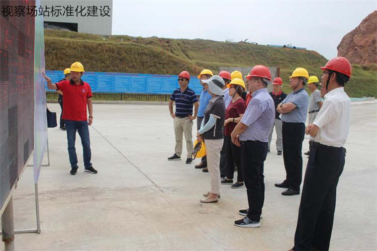 福建省专家组对武夷绕城项目进行品质工程评估
