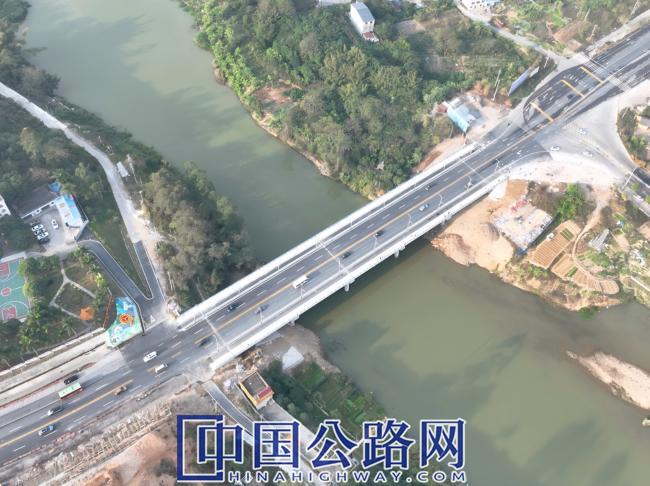 朱砂罗大桥扩建后(林美燕 摄).jpg