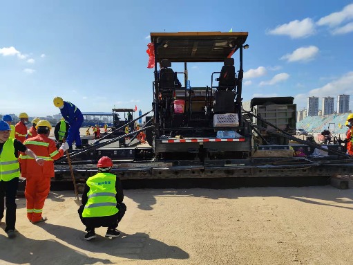 5.1.png 翔安机场高速路面合同段水泥稳定碎石底基层试验段顺利摊铺(图3)