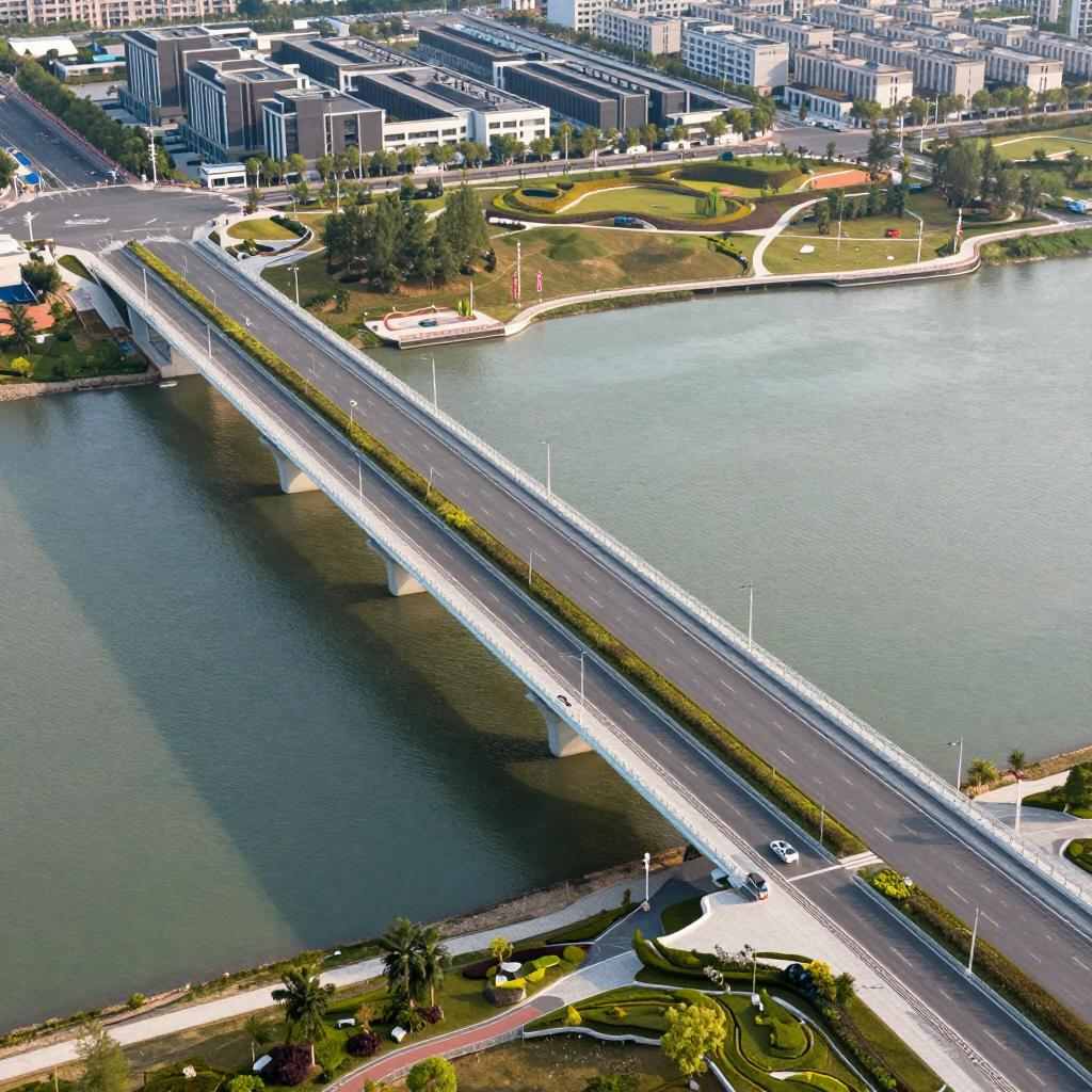 李强主持召开国务院常务会议 听取关于有效降低全社会物流成本行动落实情况汇报等(图3) 李强主持召开国务院常务会议 听取关于有效降低全社会物流成本行动落实情况汇报等